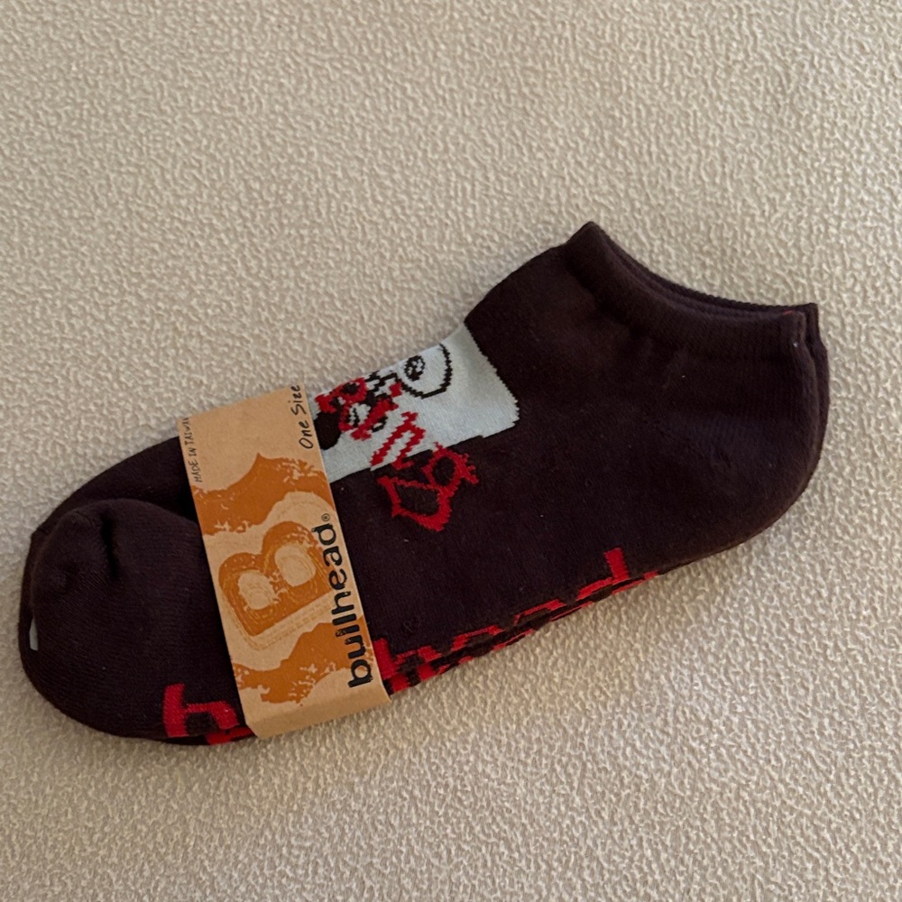 Bullhead Dark Brown and Red Casual Socks